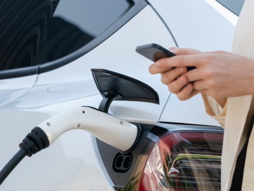 Elektroauto beim Ladevorgang
